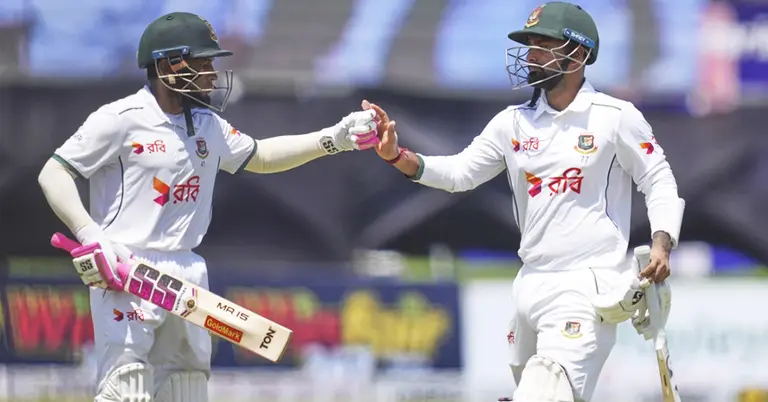 দ্বিতীয় দিন শেষে ৪৮৪ রান বাংলাদেশের; মুশির ডাবল সেঞ্চুরির আক্ষেপ
